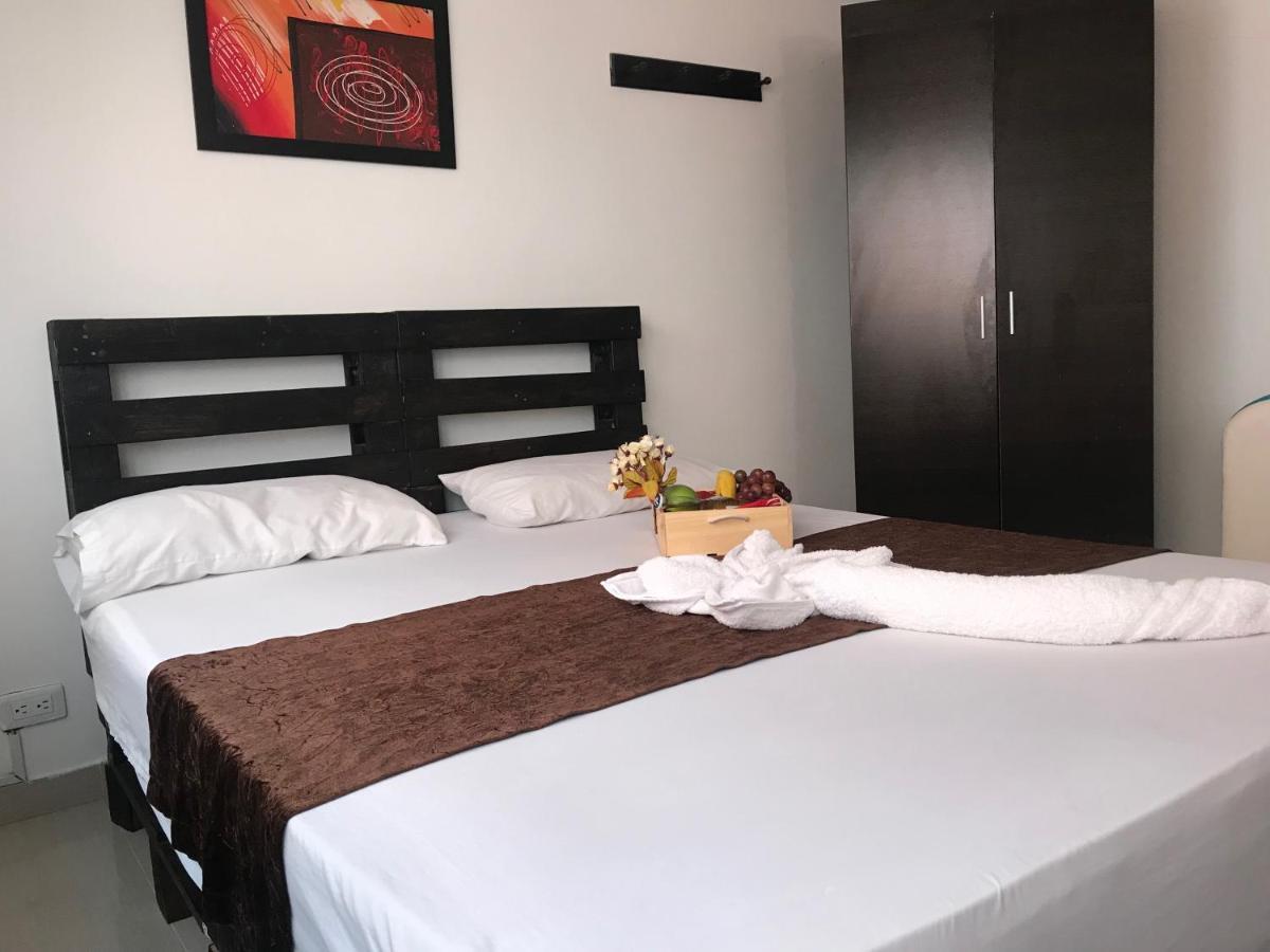 Hotel Bulerias 33 Медельин Экстерьер фото